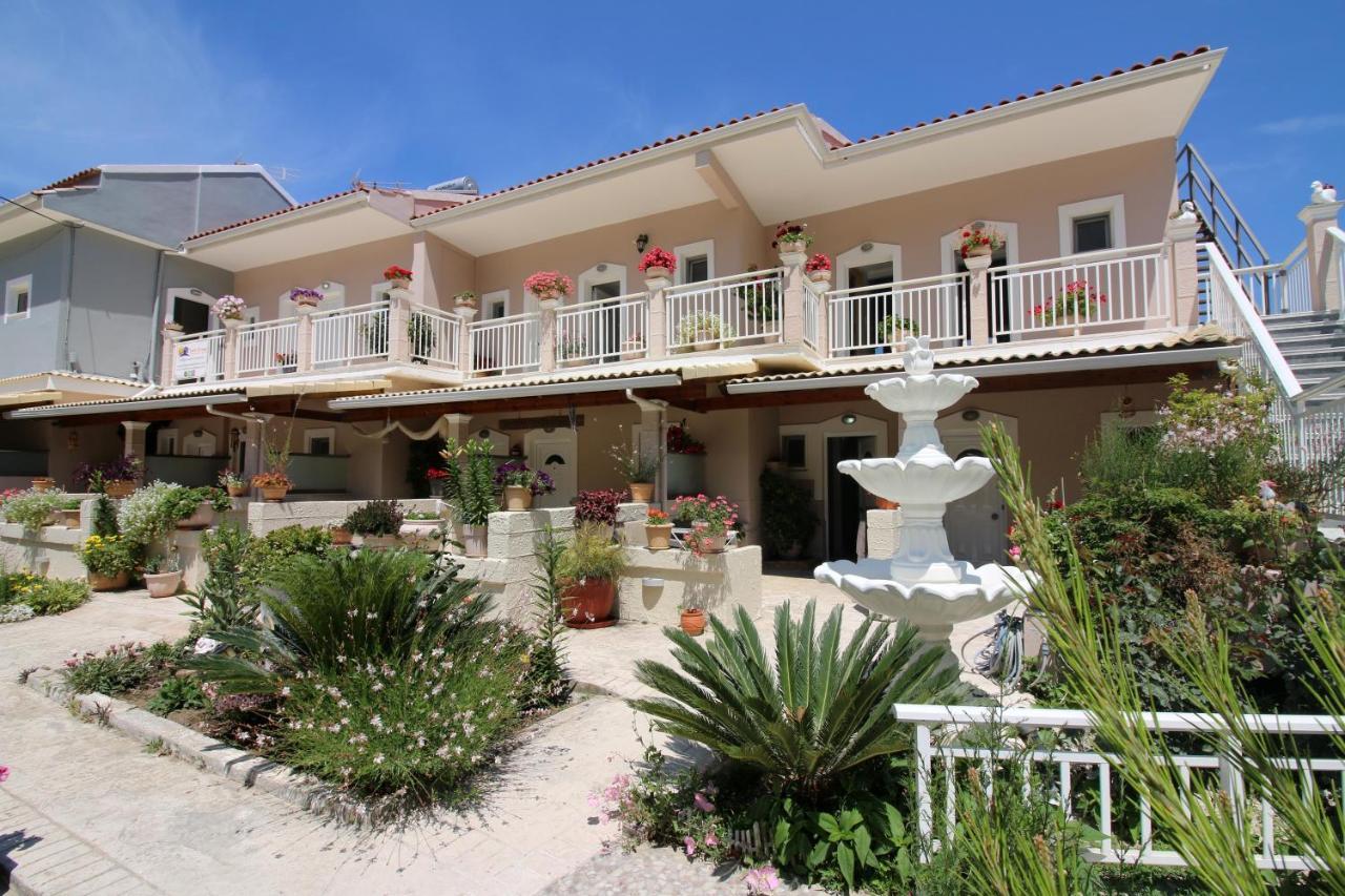 Santa Barbara Lakis Apartments Perivólion Esterno foto