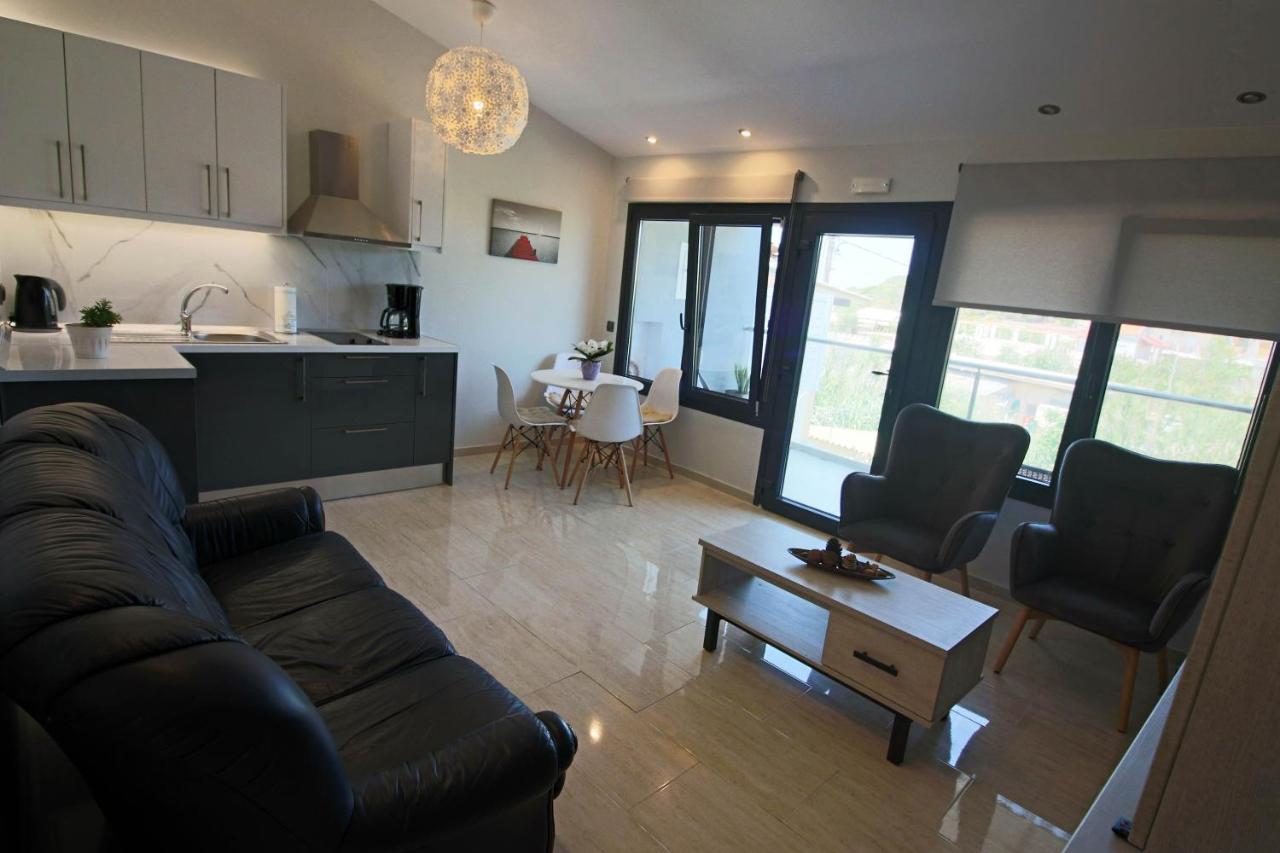 Santa Barbara Lakis Apartments Perivólion Esterno foto