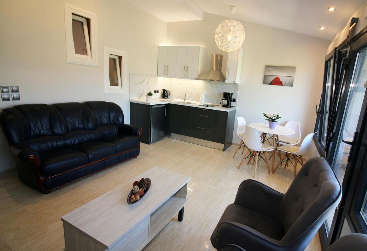 Santa Barbara Lakis Apartments Perivólion Esterno foto